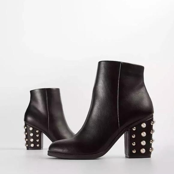 Express Shoes - NEW Express Pearl Gold Studded Heel Ankle Booties